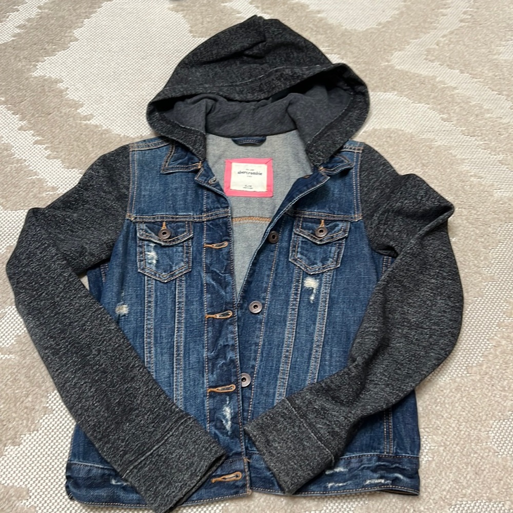 Hooded Abercrombie Kids denim jacket